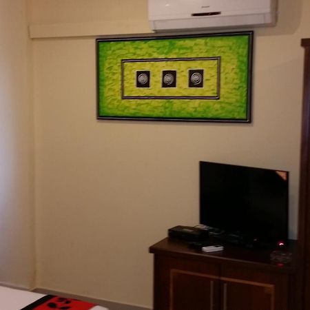 Grand 7 Hotel Thalawathugoda Talawatugoda Pokoj fotografie